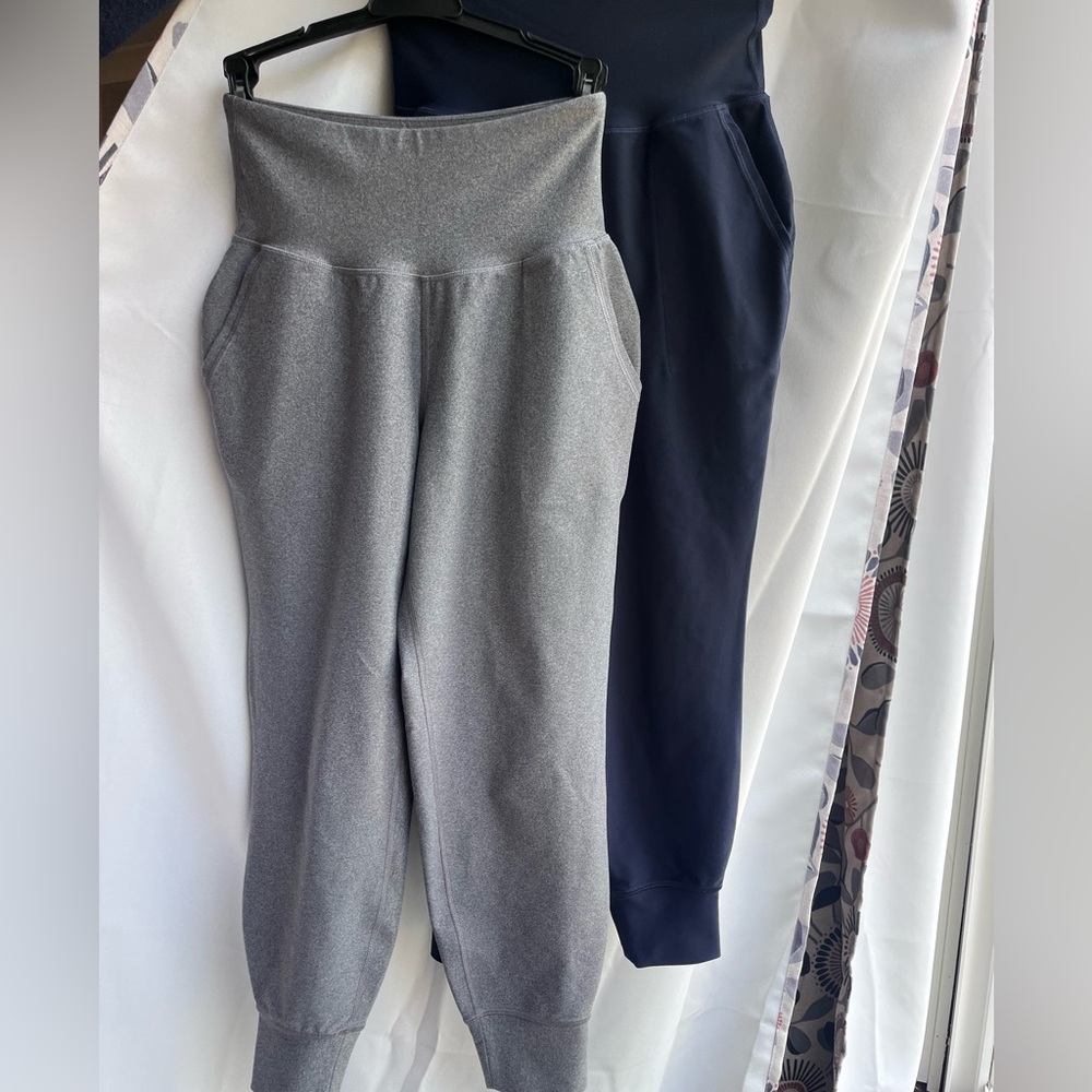 Women’s Gray and Navy Old Navy Jogger Pants
